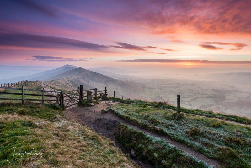 The Great Ridge in the Peak District National Park - James Pictures