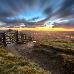 The Peak District is a fantastic place to hone your Landscape Photography Skills, stunning scenery is very easy to find all year round