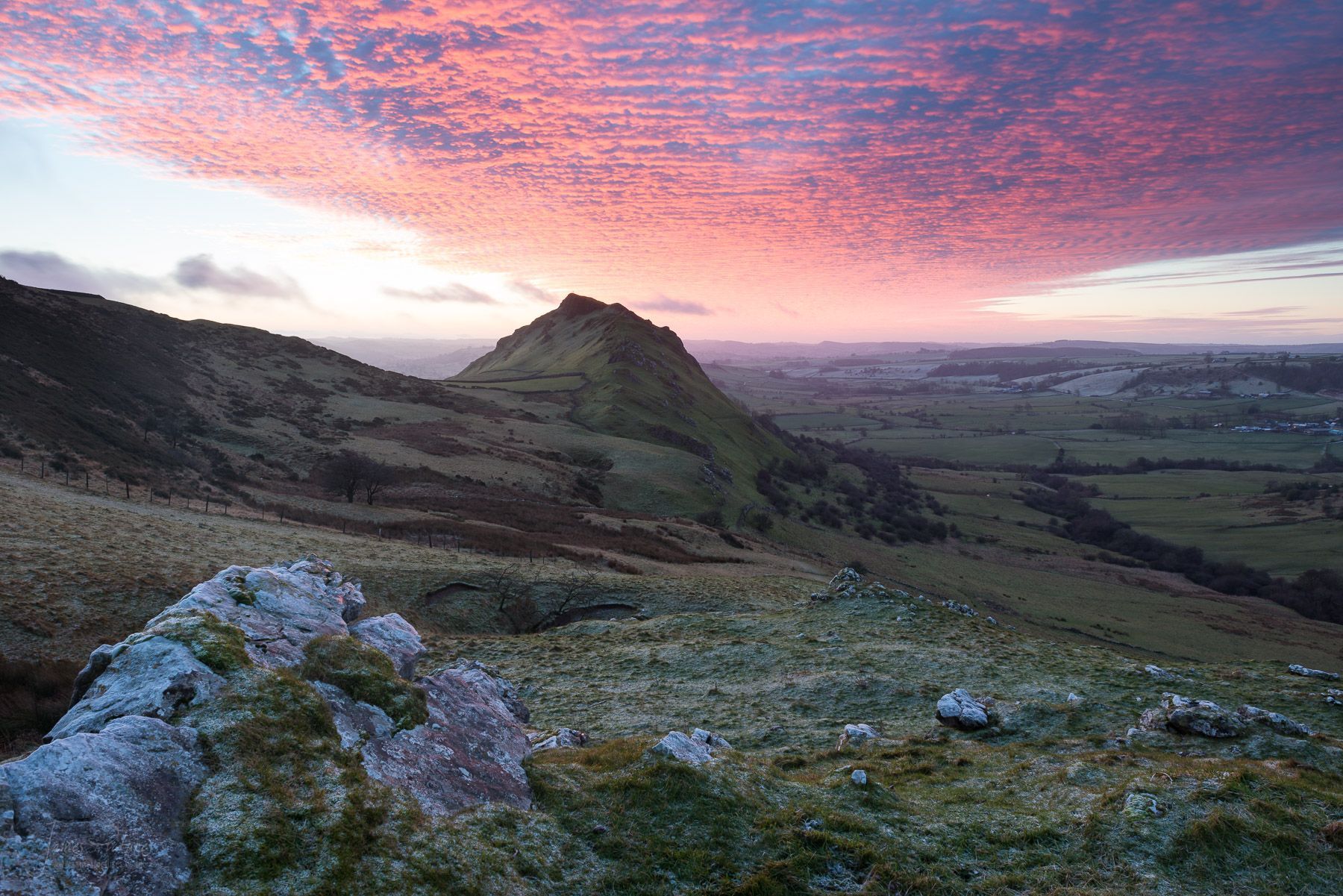 The Ideal Peak District Landscape Photograph - James Pictures